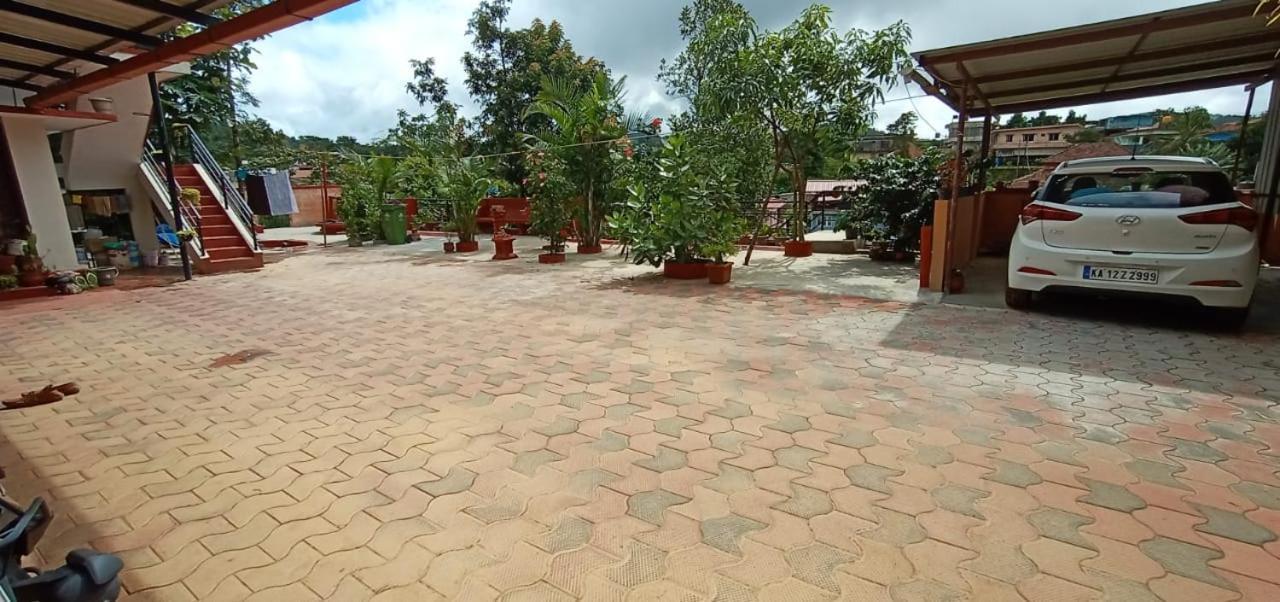Coorg Girinivas Homestay 102 Madikeri Exterior foto